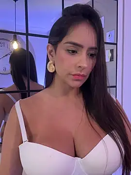Mau_White's Live XXX Chat
