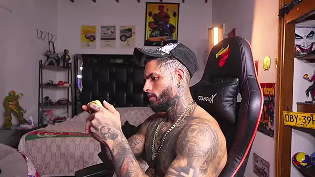 logan_hugh8 Live XXX-chat