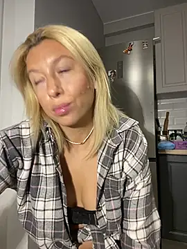 Kittie_Valentine's Live XXX Chat