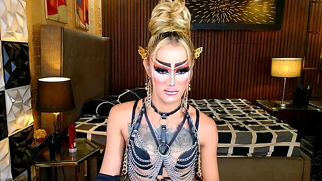 Chatroom XXX en direct de HorseCockDivine