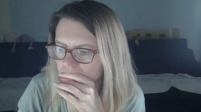 night_is_dark Live XXX-Chat