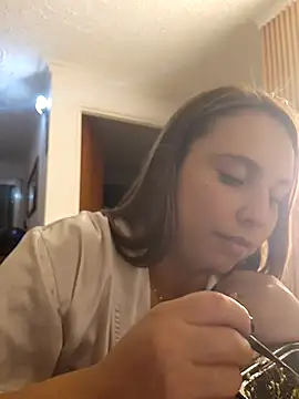 Chat XXX en directo de LizzRouse