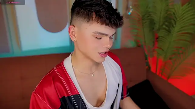 Онлайн чат XXX PRINCE_STEV