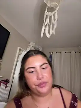 hiddensecretxx Adlı Modelin Canlı XXX Sohbeti