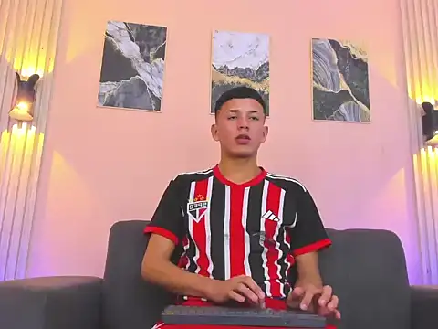 Lian_Lodson webkamerás műsora