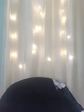 DESI-DOLLLL's Live XXX Chat