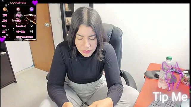 Živý XXX chat peanut_tangerine