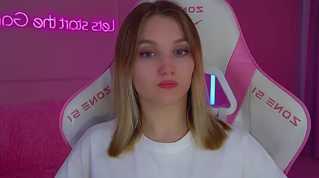 Živý XXX chat StacyEvances