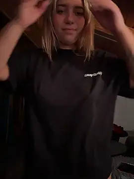 Naomi-Klein Live XXX-Chat