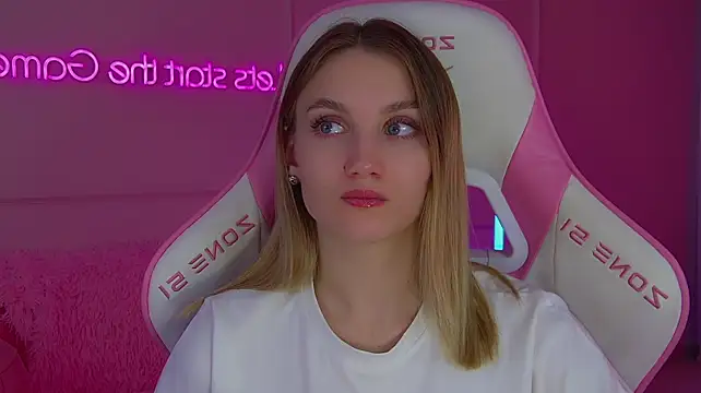 StacyEvances Chat XXX live