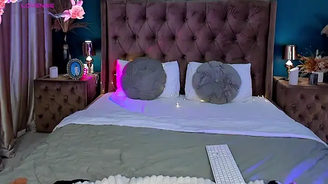 LunaKale Chat XXX live