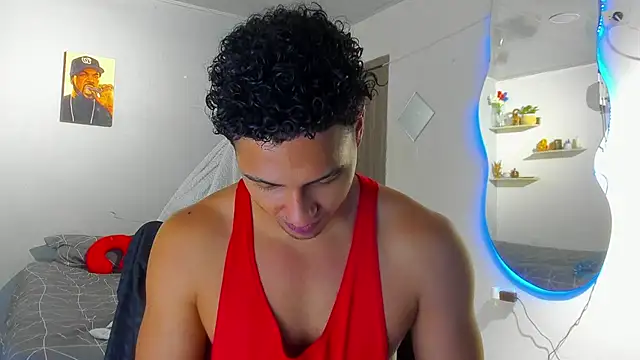 Kris_Khalifa69 élő XXX-chatje