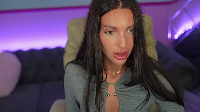XXX chat uživo modela JasminBee