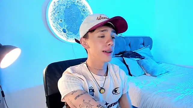 Czat XXX na żywo – Timothy_ros