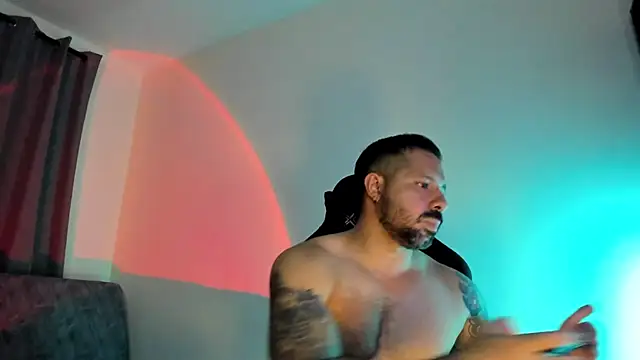 Pierre_Vidal Chat XXX in diretta
