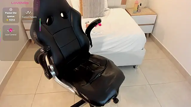 HELEN_DAVIS4 XXX чат на живо