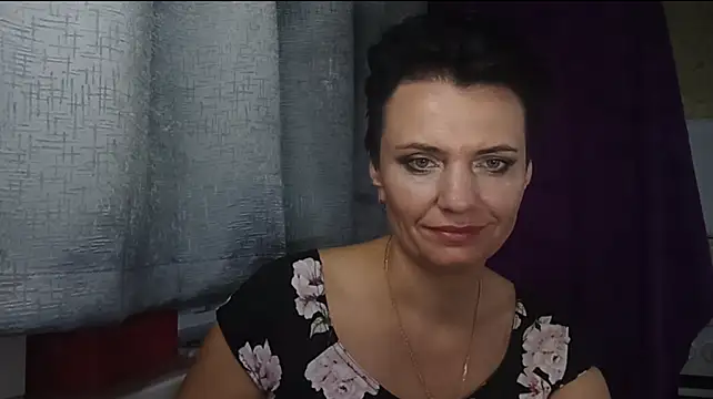 Chat XXX en directo de HotMamaQueen234