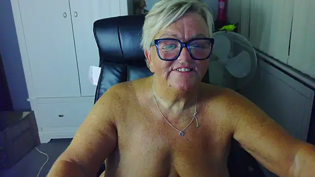 BridgetBlueEyes Live XXX-chat