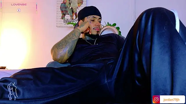 JordanSmiith_ Шоу с уебкамера
