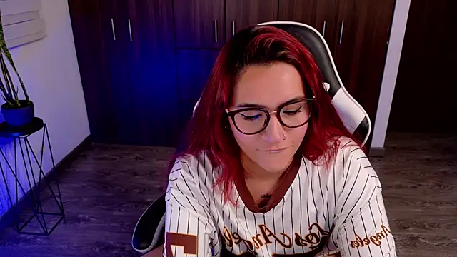 Chatroom XXX en direct de ImLui_lu