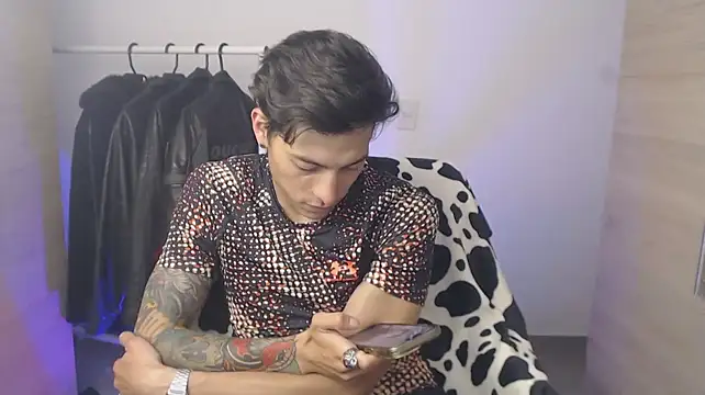 chomelo6 Chat XXX in diretta