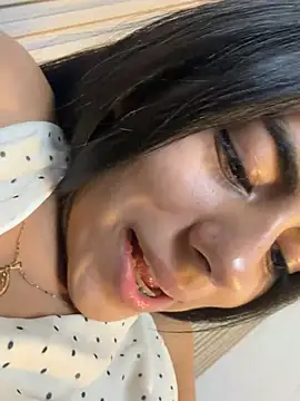 LilybeethのライブXXXチャット