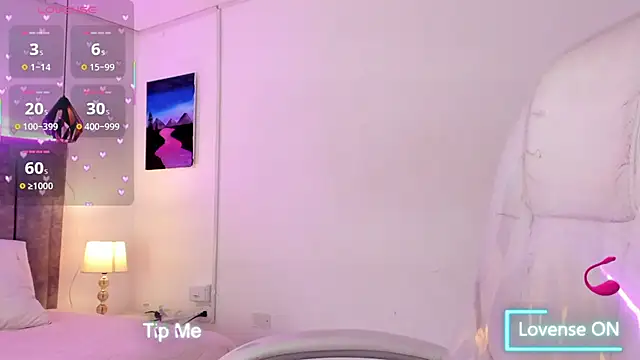 Iris8__ Adlı Modelin Canlı XXX Sohbeti