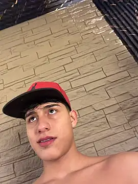 Chatroom XXX en direct de Lander_Cruz