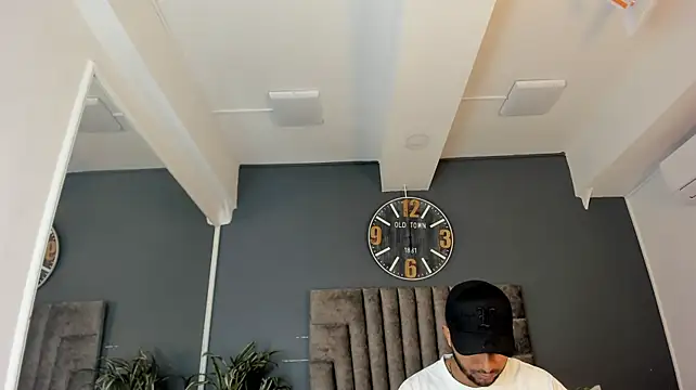 Robin_Rief's Live XXX Chat