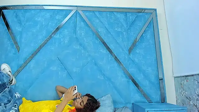 Онлайн чат XXX LexxyAndAres