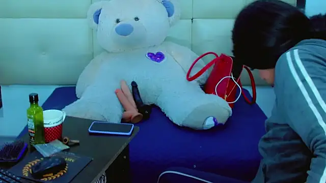 NharaBigCock Chat XXX in diretta