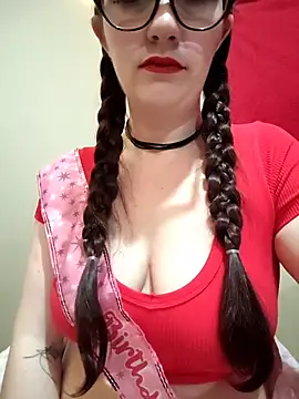 צ'אט XXX בשידור חי של LaylaLucis