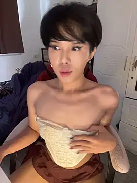 Plaxxxtique's Live XXX Chat
