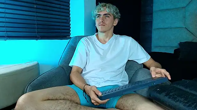 Czat XXX na żywo – Tyler_Mcrey