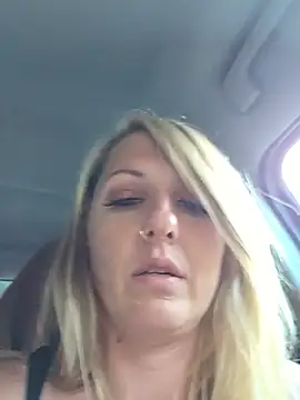 SheIsSomething's Webcam Show