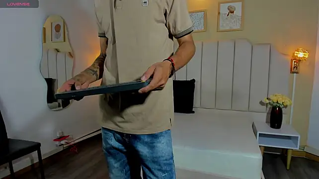 XXX chat uživo modela Alexx_val