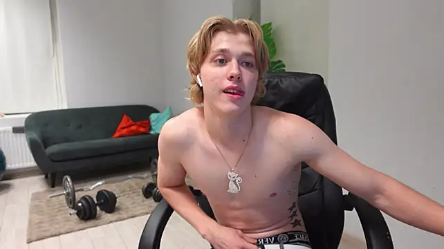 Eddie_Soltero live XXX chat