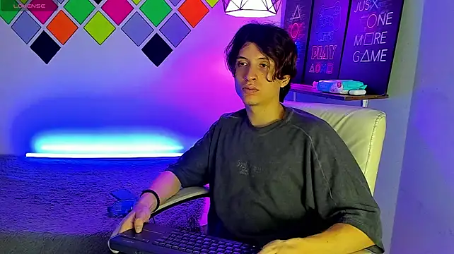 Chat XXX en directo de Marcoviolet