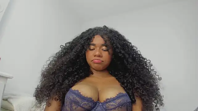 Chat +18 de ashley_lemus ao vivo