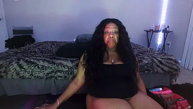 Chatroom XXX en direct de Goddessebonyrose