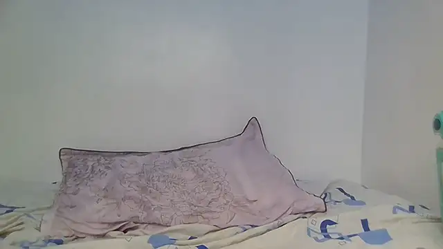 Wet__bunny_'s Live XXX Chat