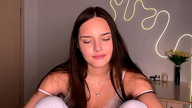 ScattyNoon's Live XXX Chat