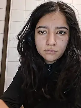 creepyh0e_ live XXX chat