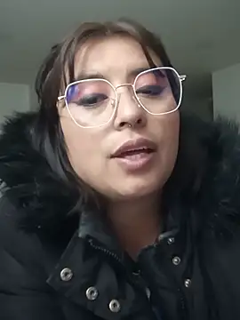 Amylaaa_ Live XXX-chat