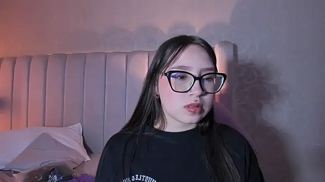 MadeleynRosen Live XXX chat