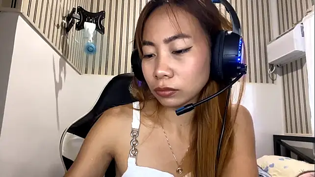 PiaSwida's Live XXX Chat