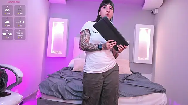 Izzy_Moon_ Live XXX-Chat