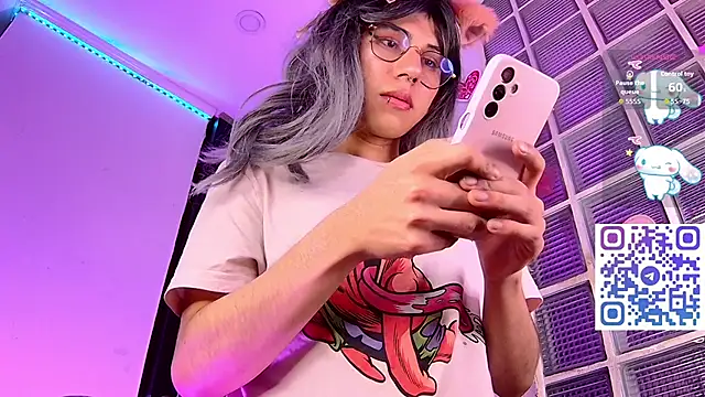 XXX chat uživo modela Sweet-SharoKitty