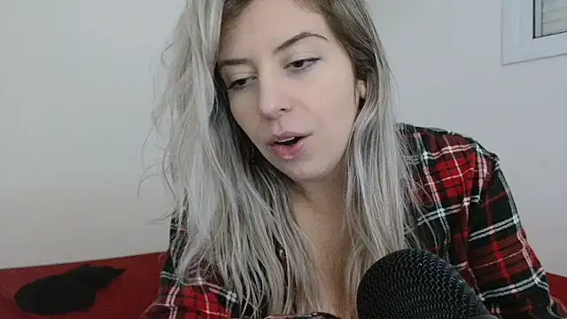 Chat +18 de Lize_Ash ao vivo