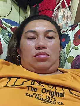 Chat XXX ao vivo de Laiskie_33